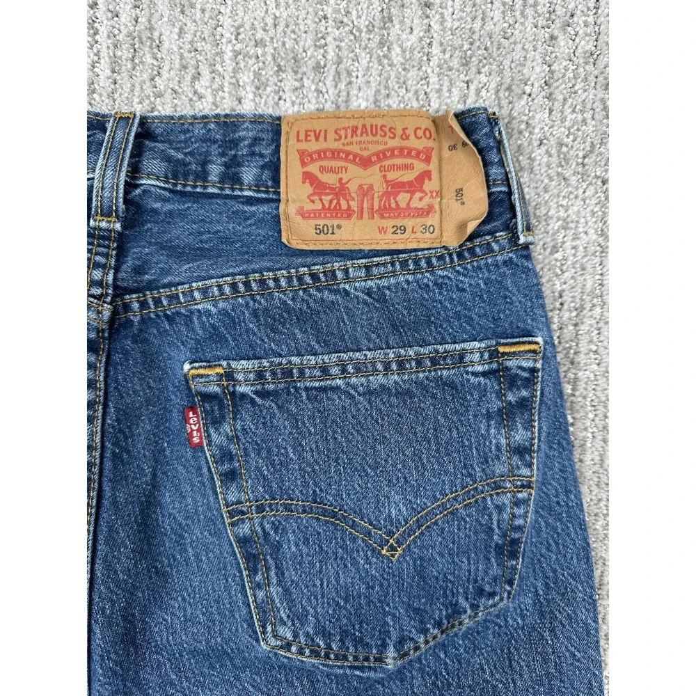 Levis 501 Jeans Mens 29x30 (fits 29x29) Blue Dark Wash Button Fly Straight Leg